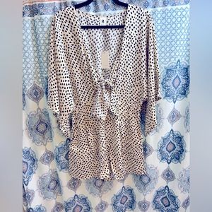 NWT Vici Tie Front Black and Ivory Animal Print Flowy Romper with Pockets (M)